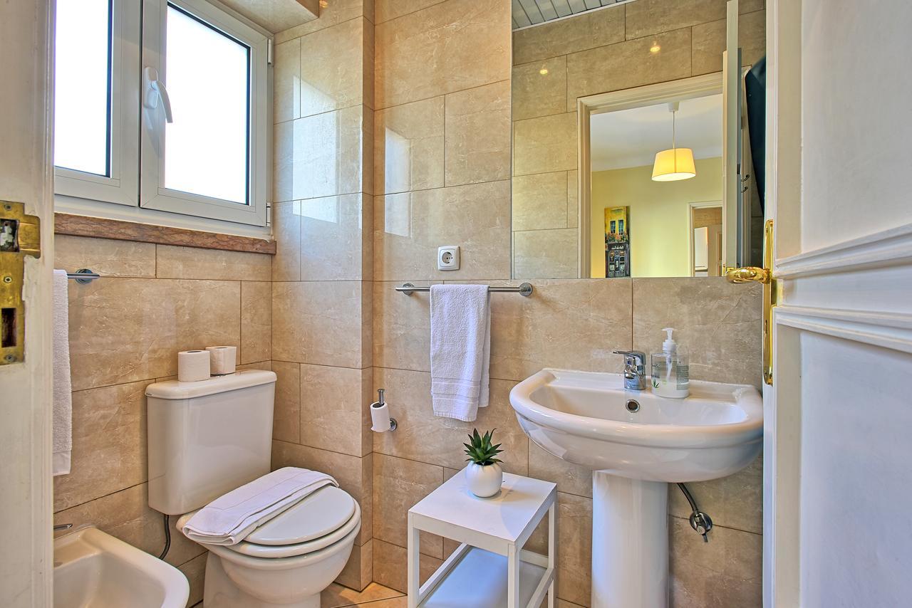 Almirante 2 Four Bedrooms Apartamento *